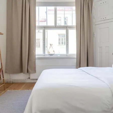 Roost Huvilakatu Helsingfors