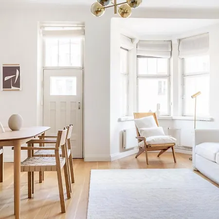 Huoneisto Roost Huvilakatu Helsinki